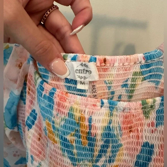 Entro Floral Romper size medium - Picture 5 of 5